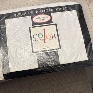 NWT White fitted sheet
